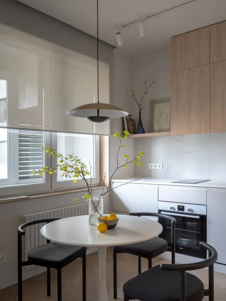 Világos, szellős enteriőr, skandináv hangulat és funkcionális megoldások