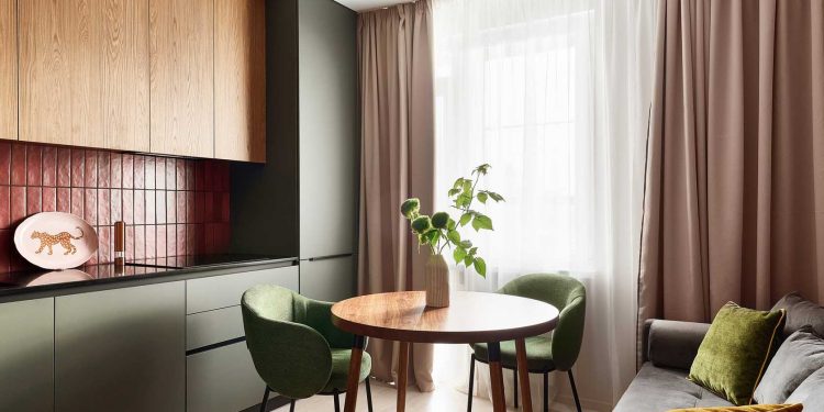Dopamin dekor, konyha nappali funkcióval 44 m2-es lakásban