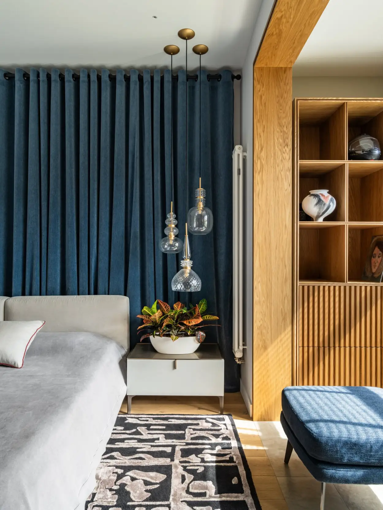 A sztereotípiákon túl: ilyen egy színes, otthonos férfi lakás