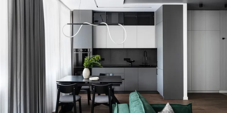 Kényelmes minimalista berendezés, amely hosszú ideig aktuális marad