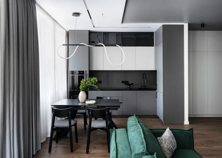 Kényelmes minimalista berendezés, amely hosszú ideig aktuális marad