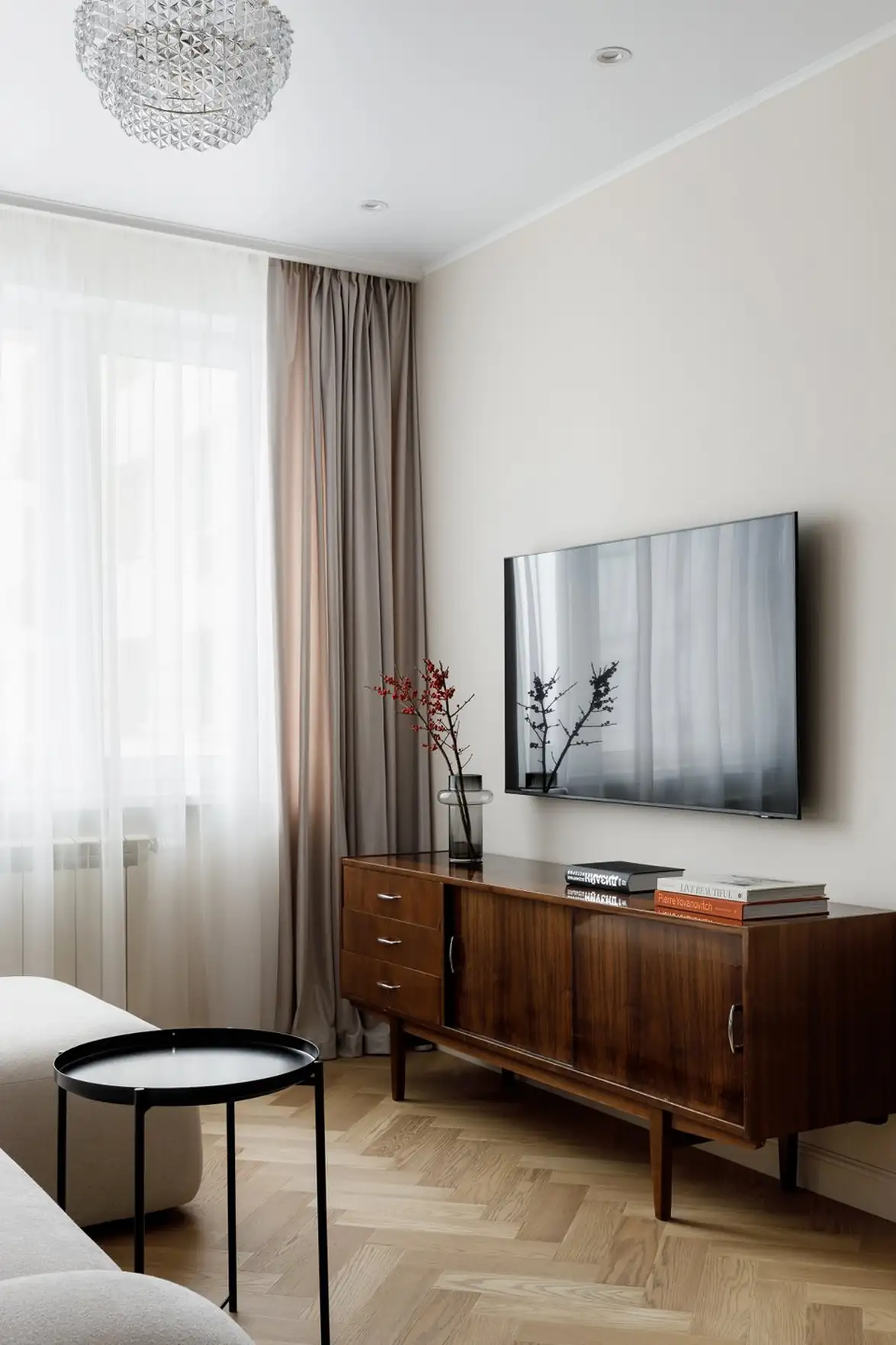 Amerikai konyhás lakás átalakítása fiatal nőnek, 51 m2