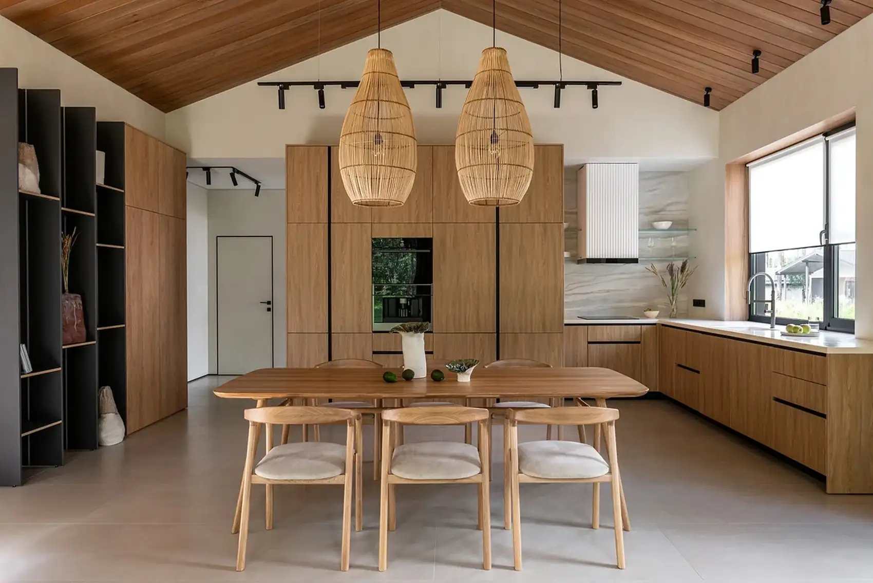 Modern skandináv minimalizmus finom japán esztétikai elemekkel ötvözve