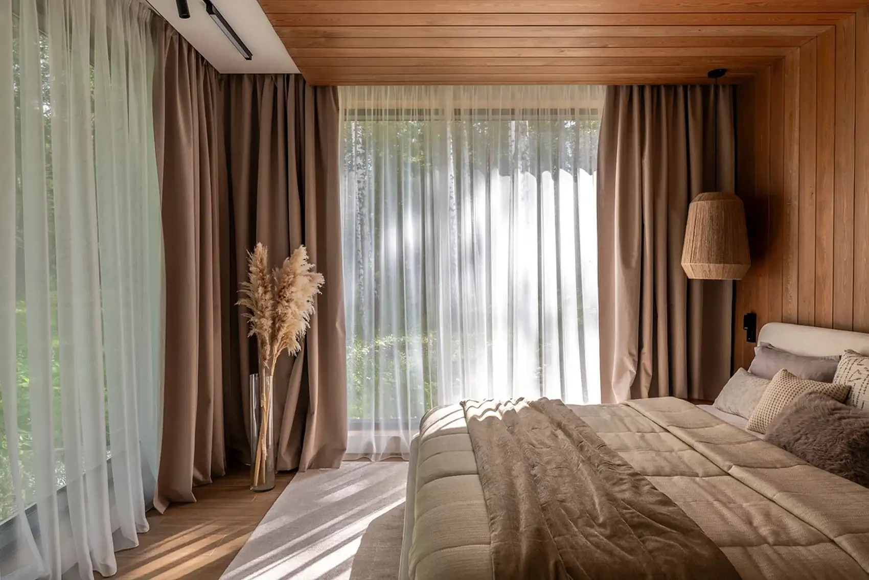 Modern skandináv minimalizmus finom japán esztétikai elemekkel ötvözve