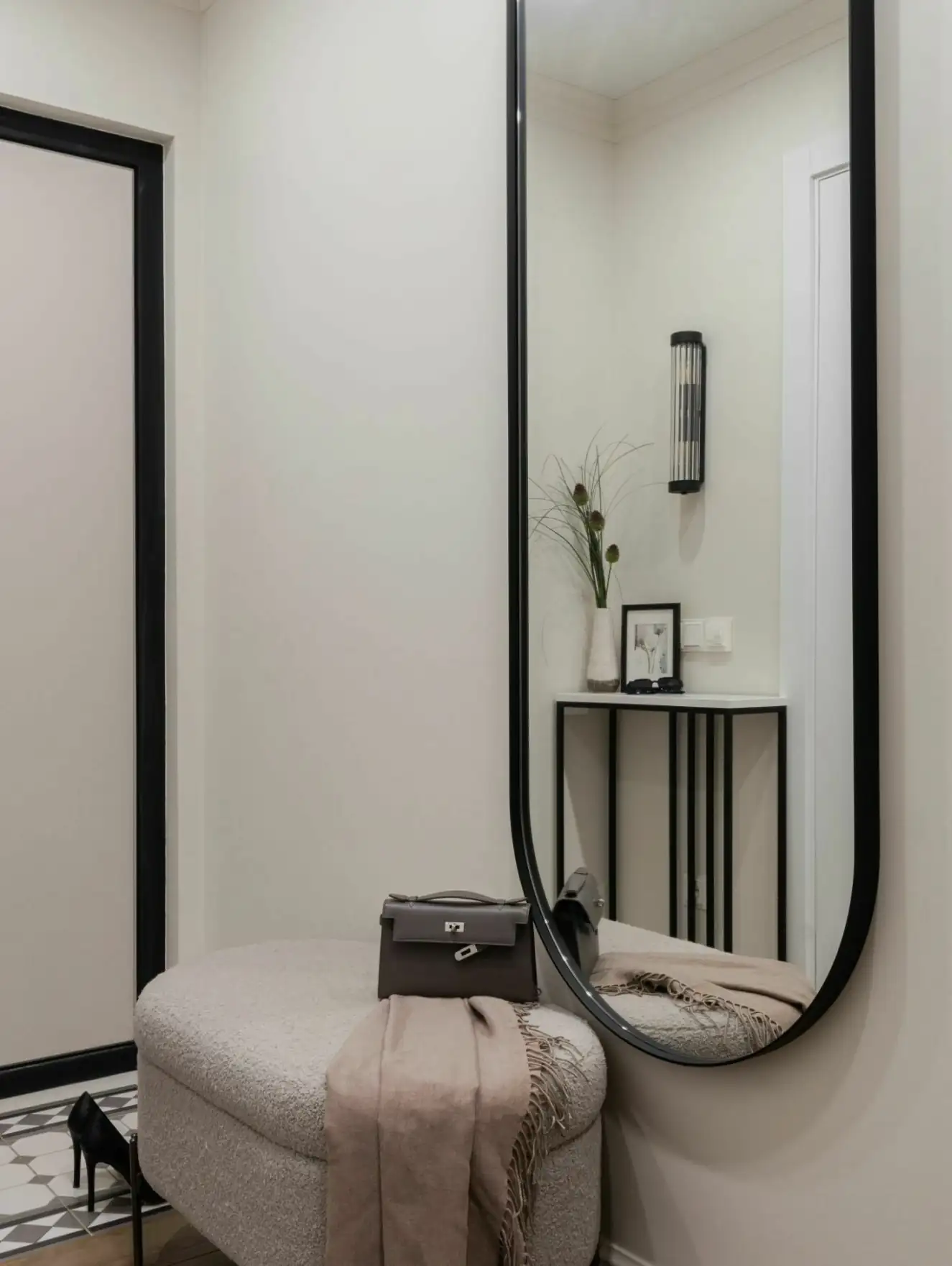 Hívogató és kényelmes kis otthon 44 négyzetméteren