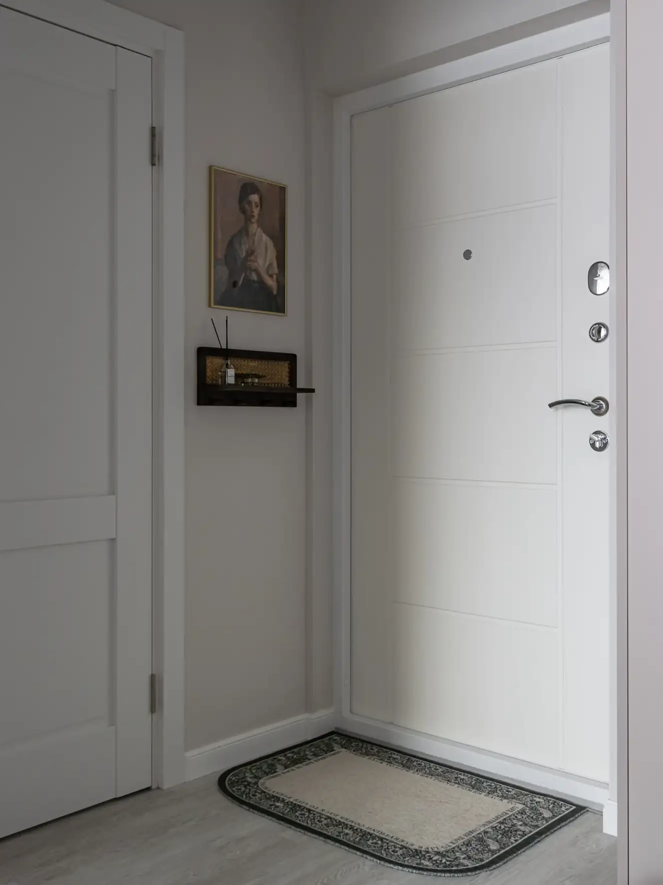 Finoman elegáns otthon egyedül élő hölgynek