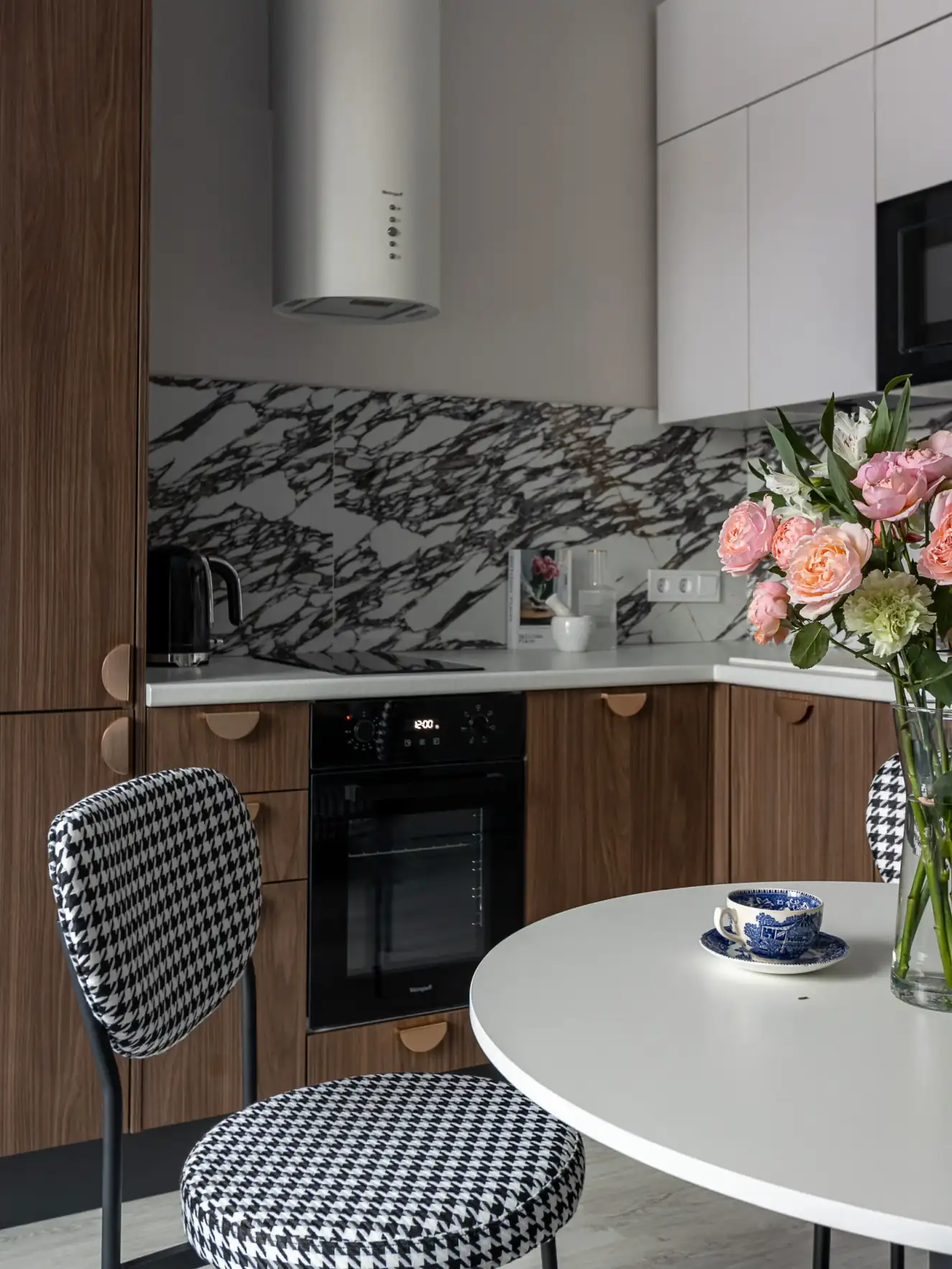 Finoman elegáns otthon egyedül élő hölgynek