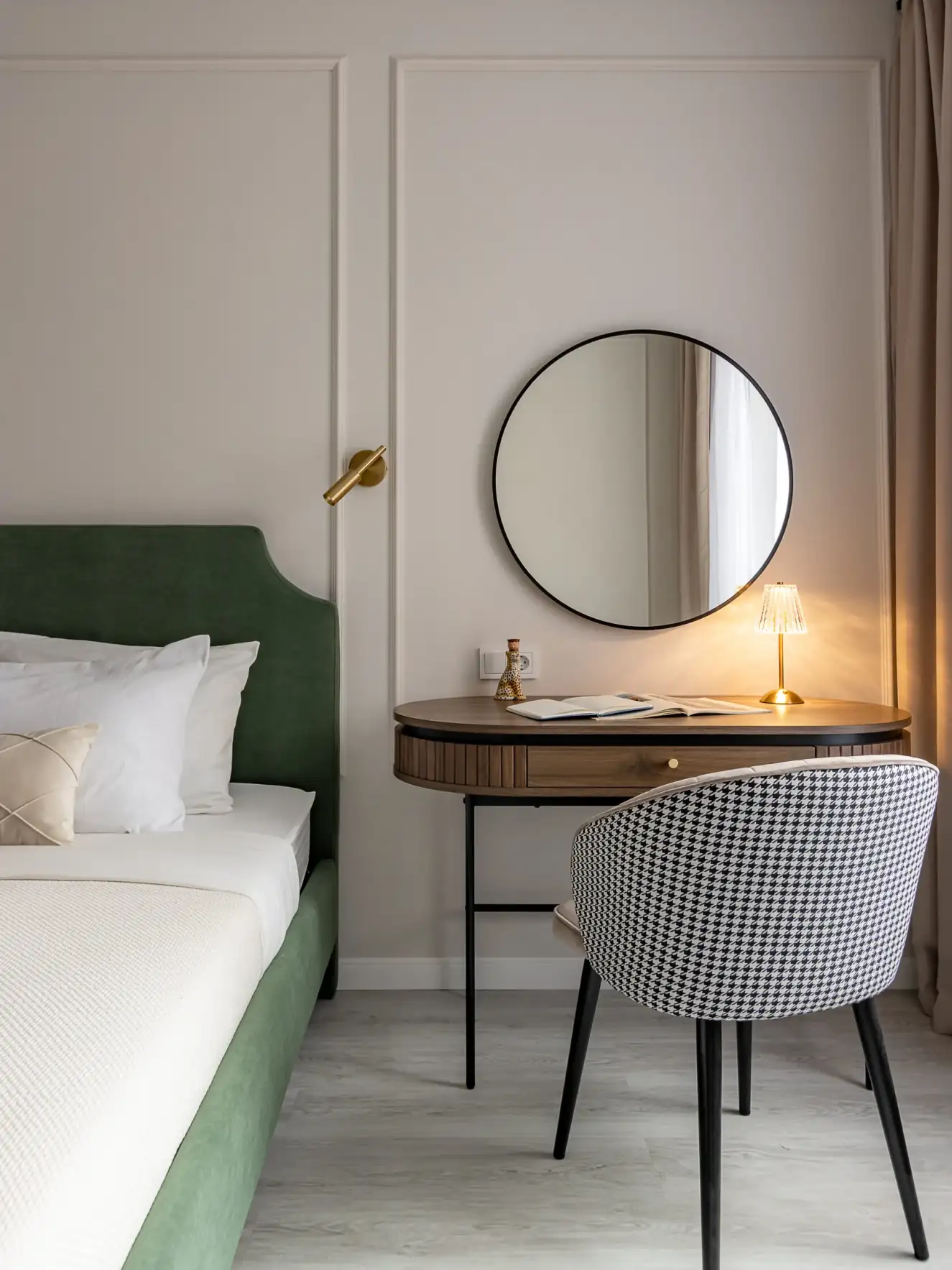 Finoman elegáns otthon egyedül élő hölgynek