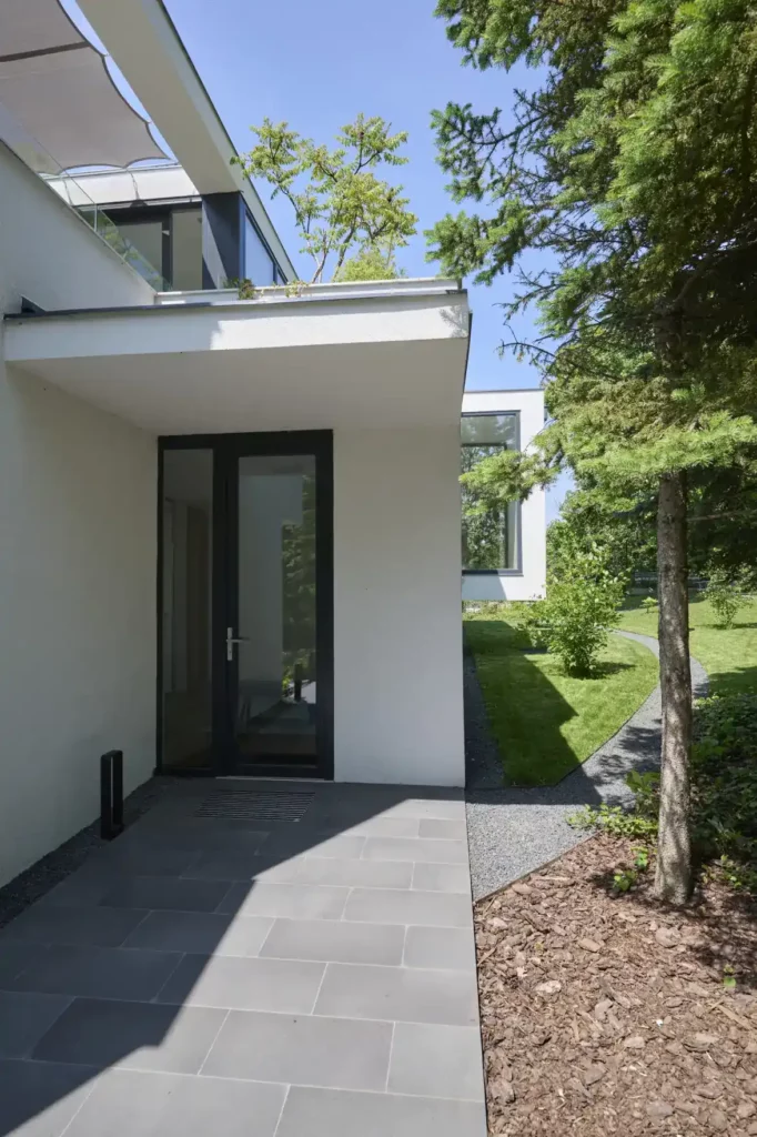 Kortárs villa a budai agglomerációban