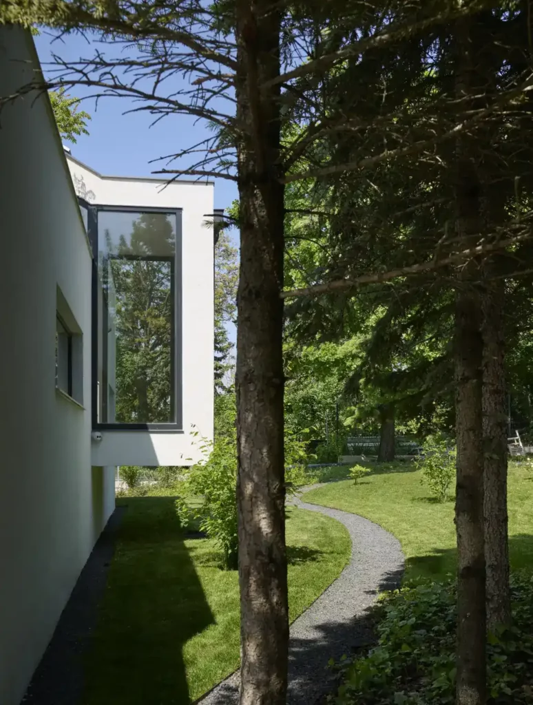 Kortárs villa a budai agglomerációban