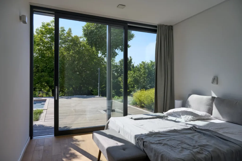 Kortárs villa a budai agglomerációban