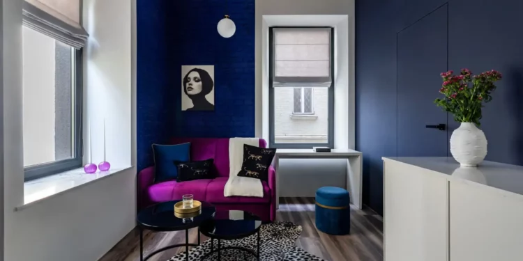 Színes, élénk, eklektikus minigarzon art deco elemekkel