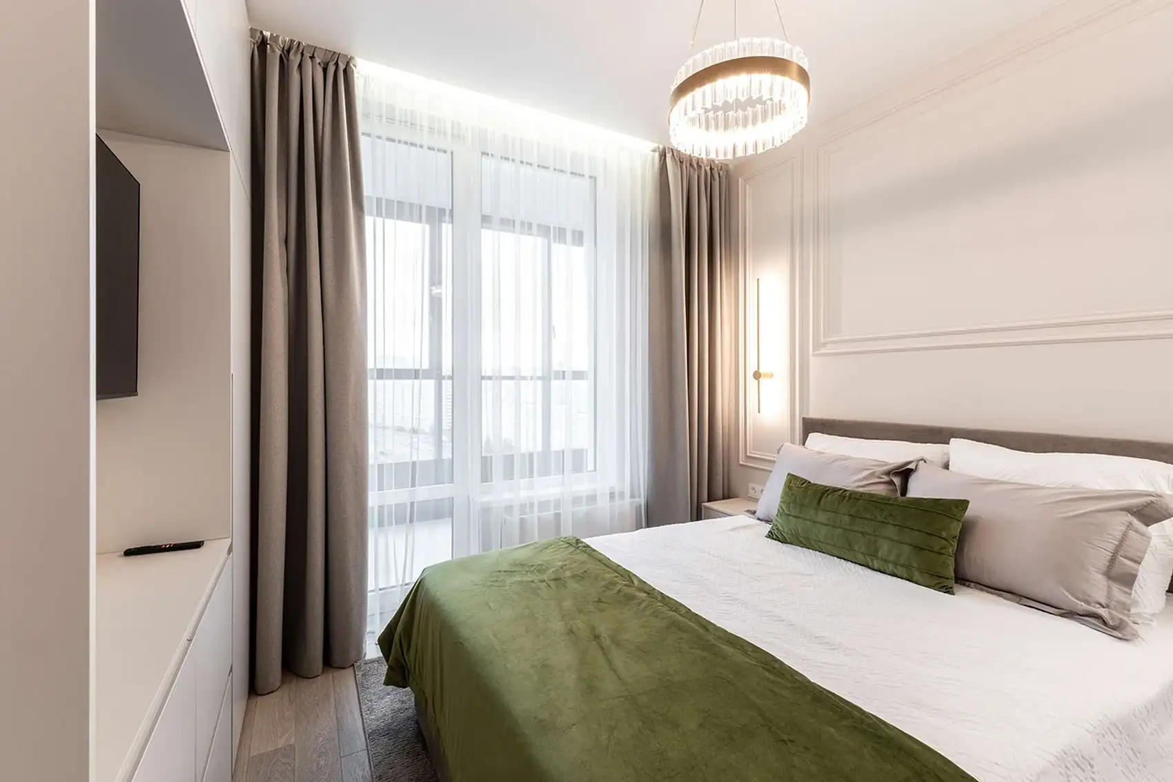 Tejfehér kis lakás: stílusos és praktikus élettér új, 40 m2-es lakásban