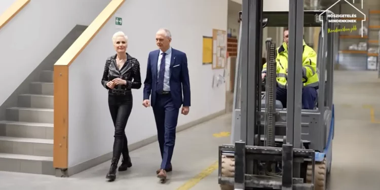 Edukációs hőszigetelési „mini showt” indított a Mapei