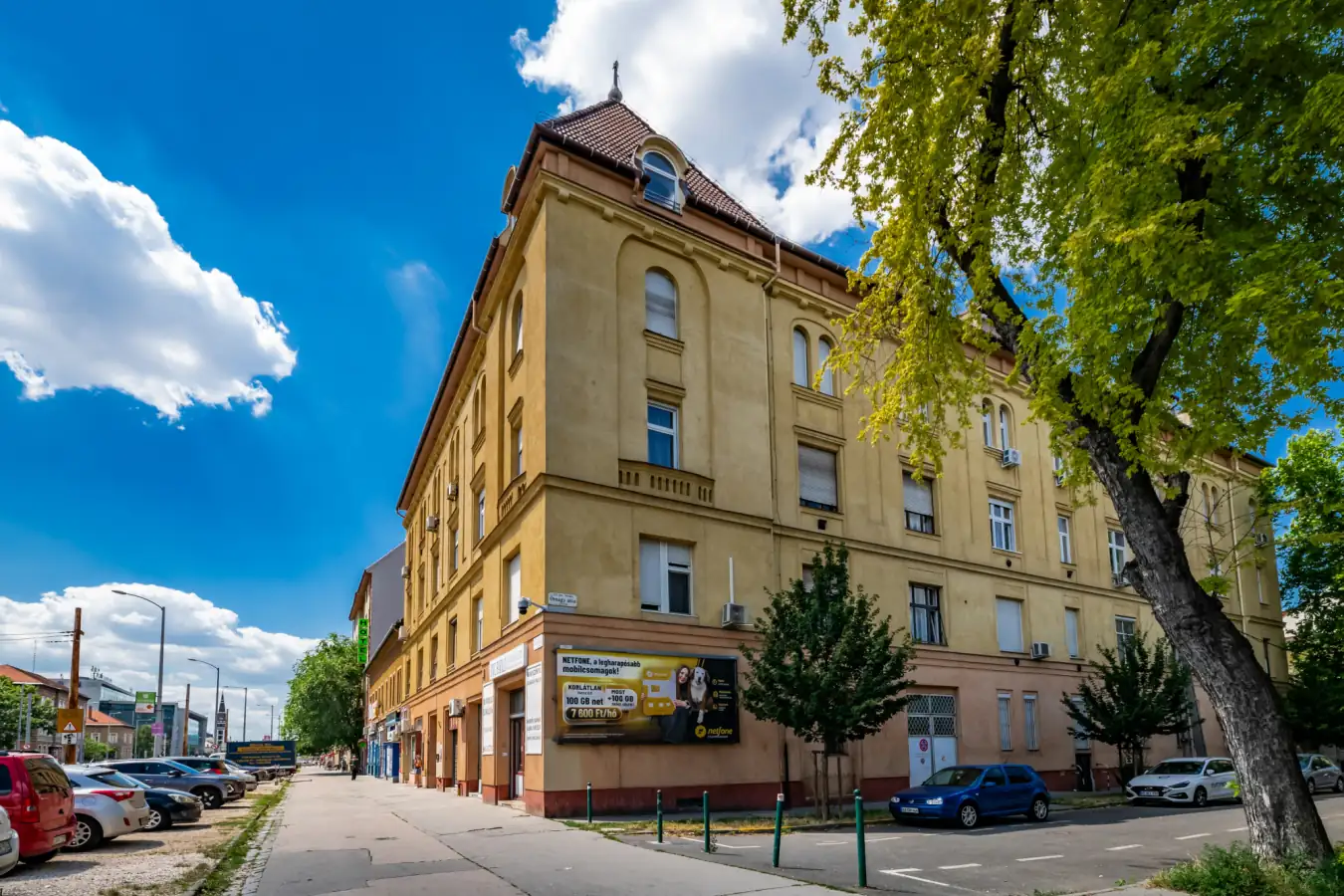 Körfolyosós ház 78 m2-es lakásának felújítása Zuglóban