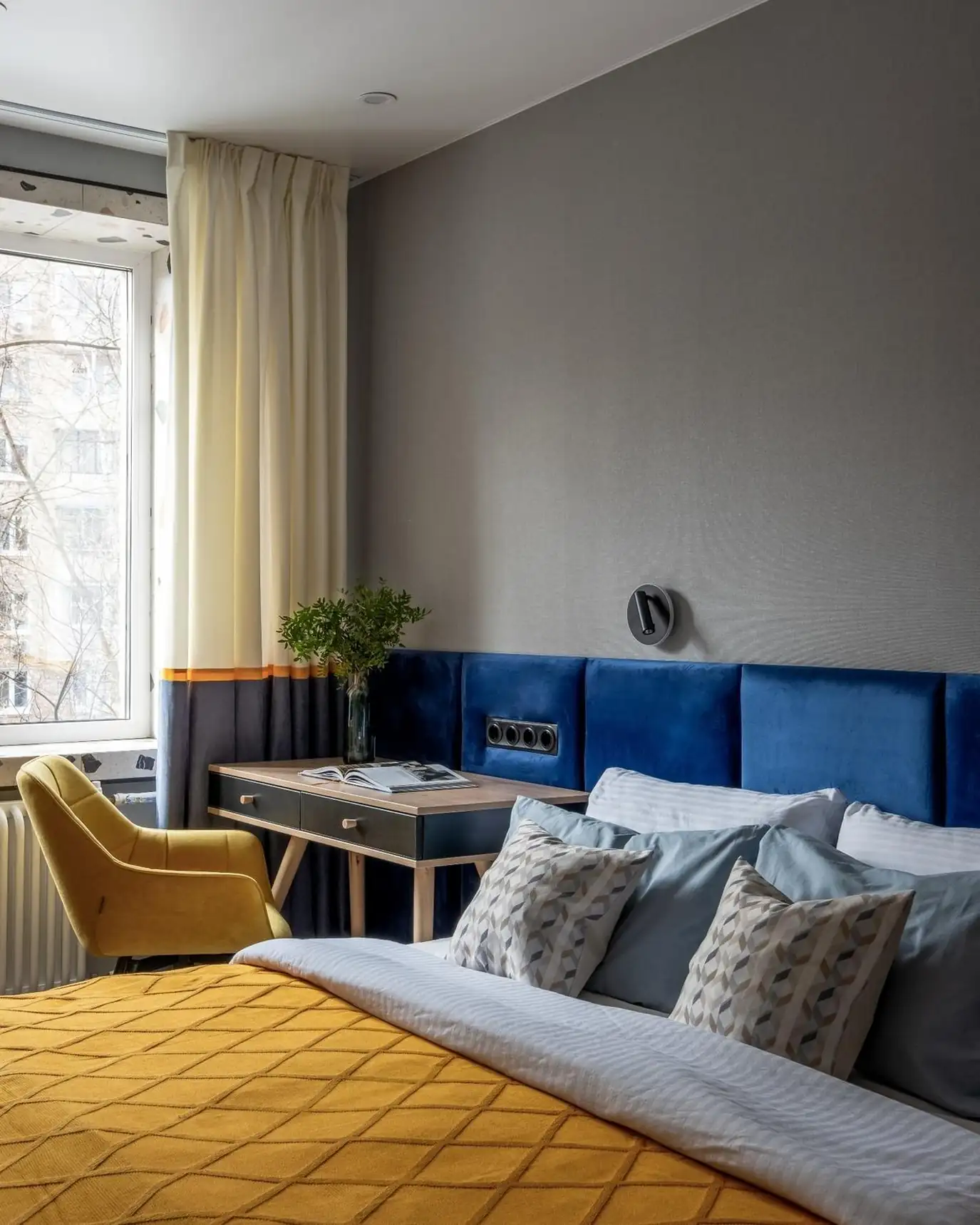 Karakteres színek, terrazzo és újragondolt kétszobás elosztás 43 m2-en