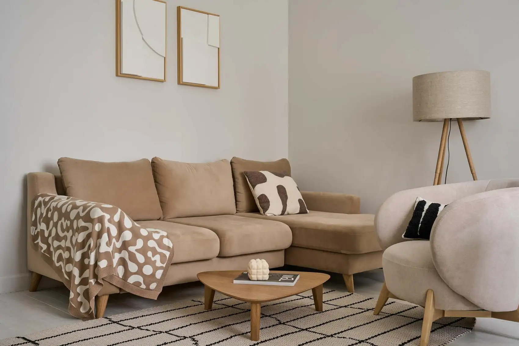 Öreg téglaépület kétszobás lakásának felújítása skandináv stílusban, 52 m²