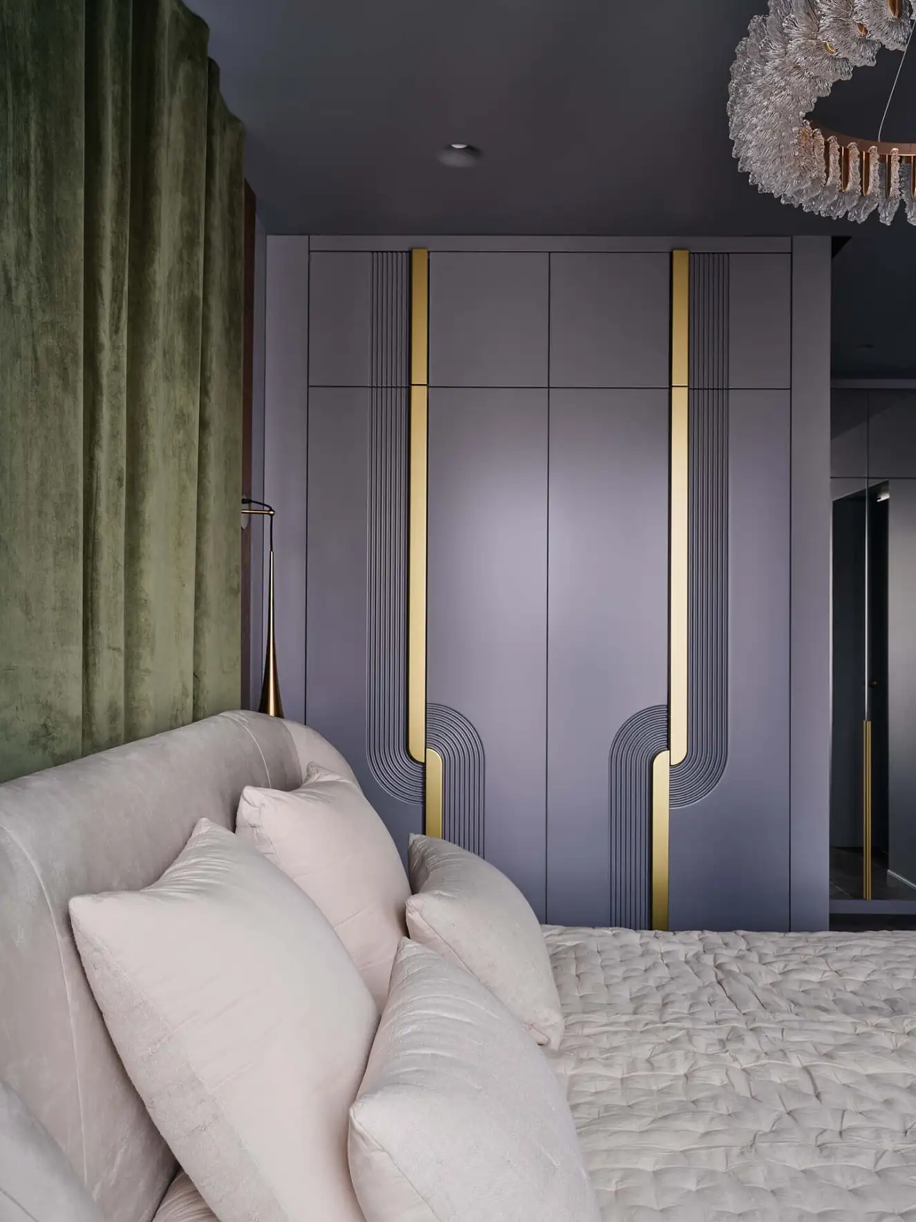 Enteriőr a csendes luxus jegyében, modern klasszikus stílus, art deco részletek
