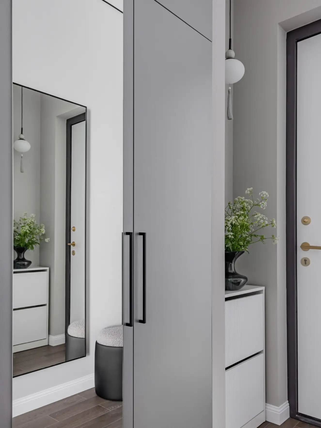 Neoklasszikus stílus, semleges színvilág 41 m2-es lakásban