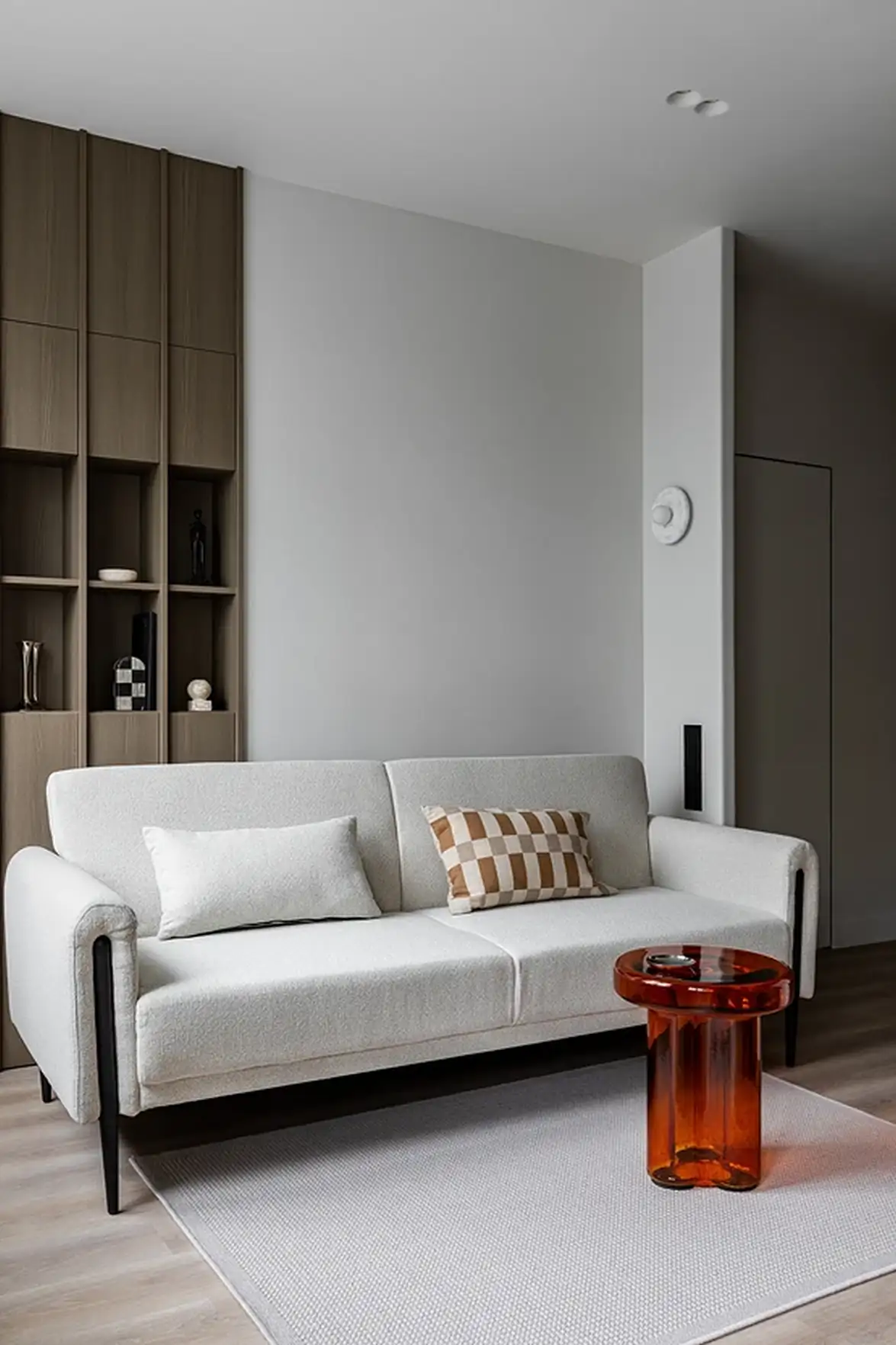 Hangulatos minimalista stílus 74 m2-es lakásban
