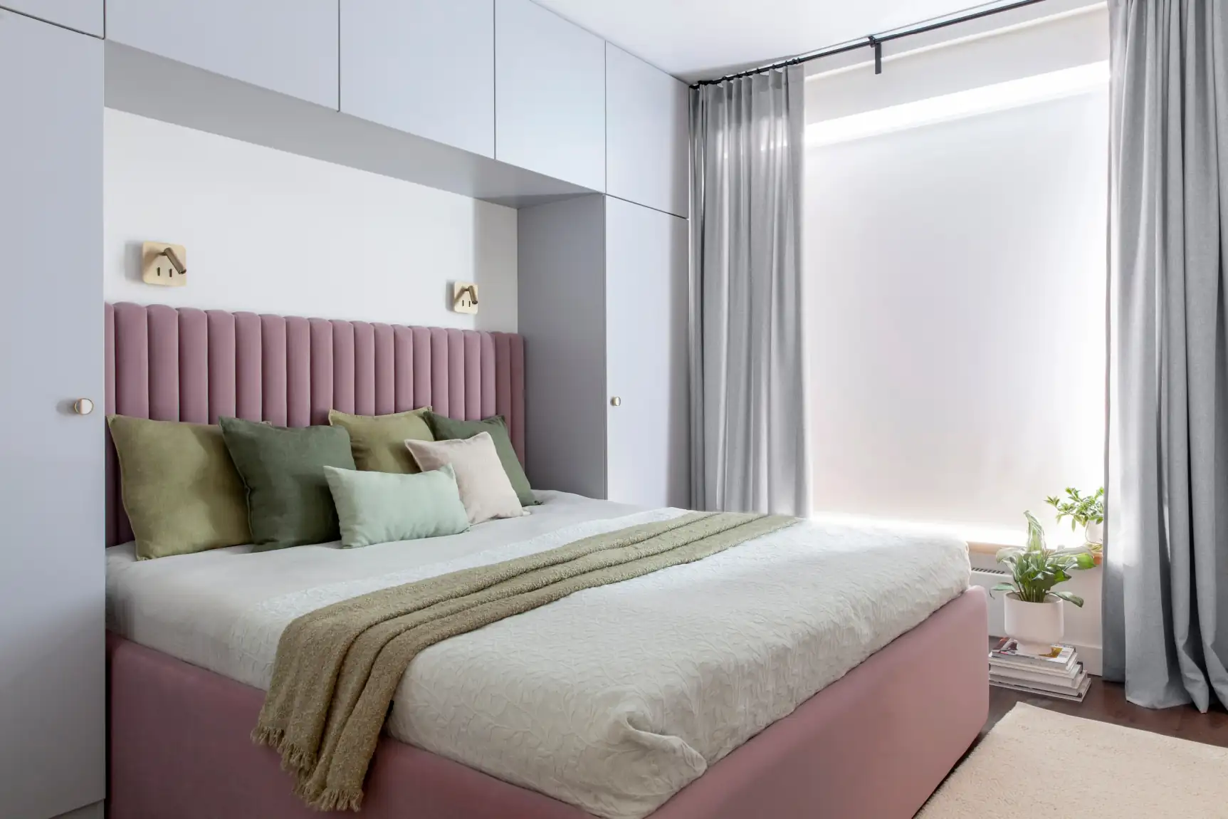 Optimális helykihasználás, természetes színpaletta 35 m2-es lakásban