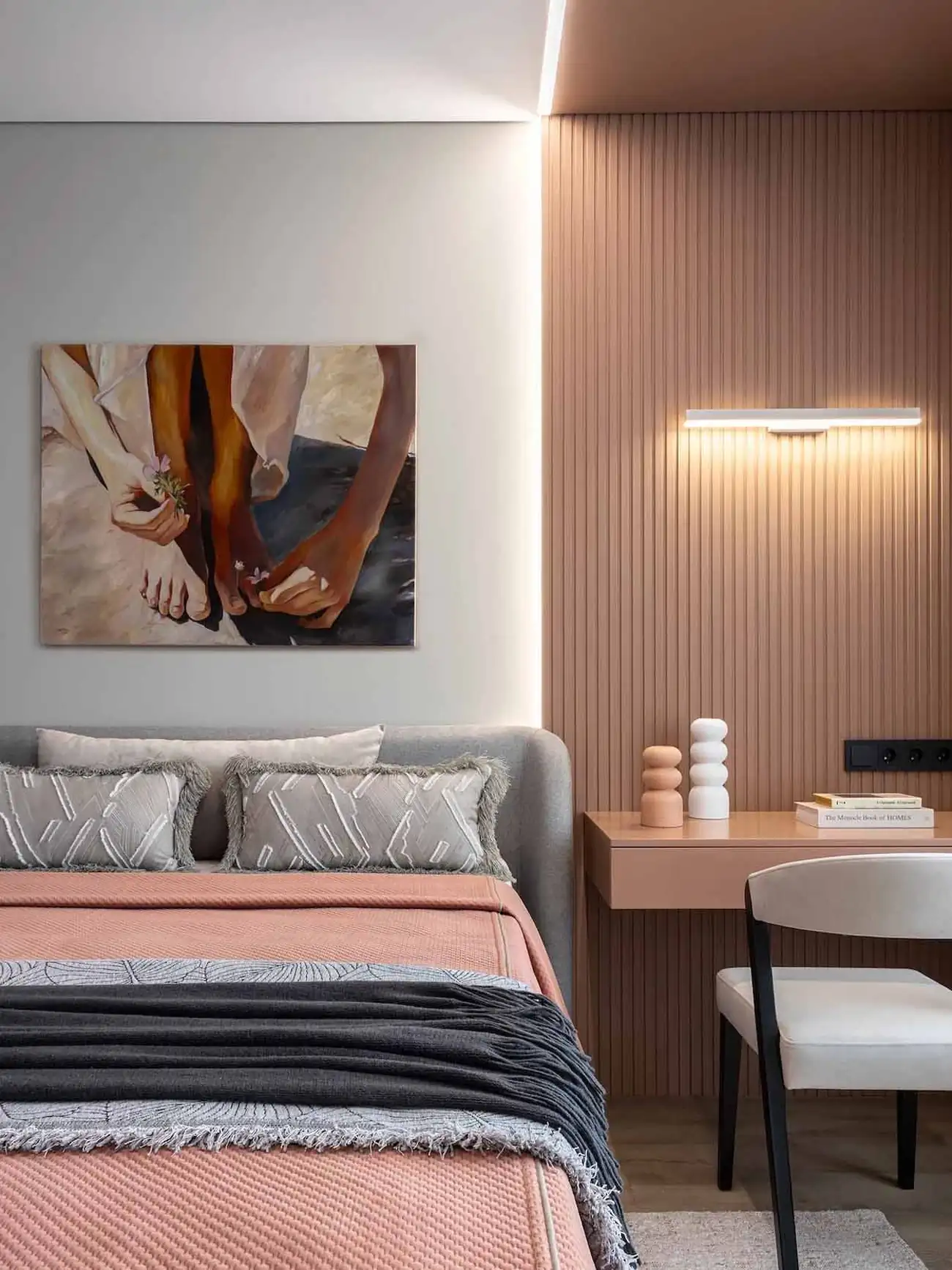Modern megoldások, nőies színek, lágy minimalizmus 40 négyzetméteren