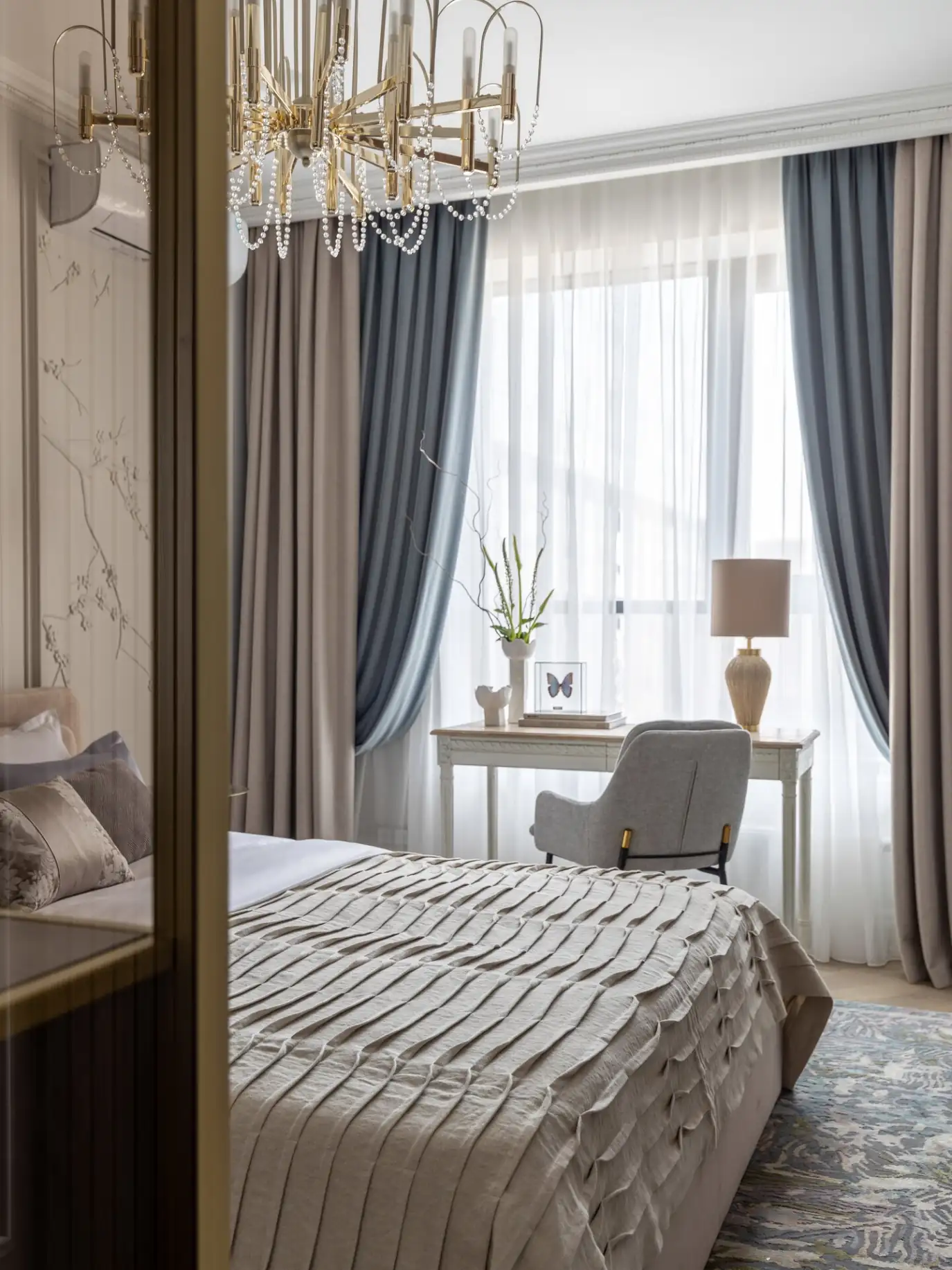 Modern neoklasszikus stílus 49 m2-es lakásban