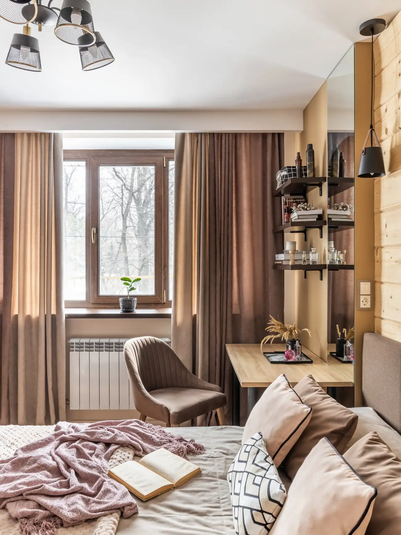 Többgenerációs családi ház - klasszikus, country és loft stílusok