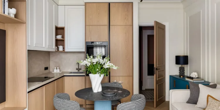 Nyugodt és elegáns modern klasszikus enteriőr 75 m2