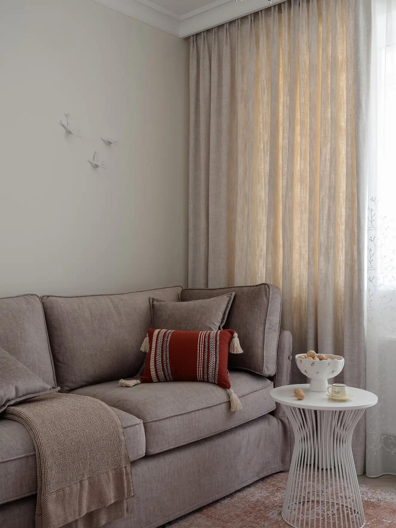 44 m2-es, kétszobás otthon modern klasszikus stílusban, provence-i részletekkel