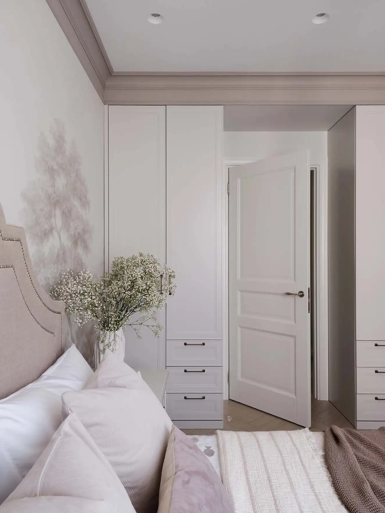 44 m2-es, kétszobás otthon modern klasszikus stílusban, provence-i részletekkel