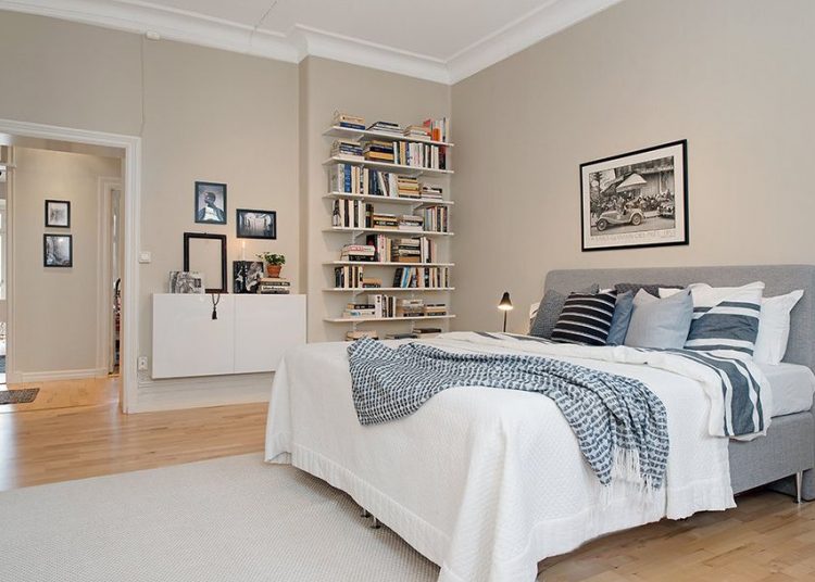 Világos lakás krémszínű falakkal és konyhával - otthonos és tágas, 102nm