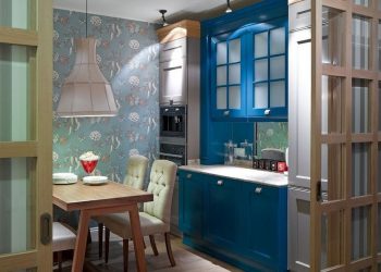 Színes, pozitív hangulat egy kétgyermekes család 110m2-es, négyszobás otthonában - változatos dekoráció, festett tégla, mintás tapéták