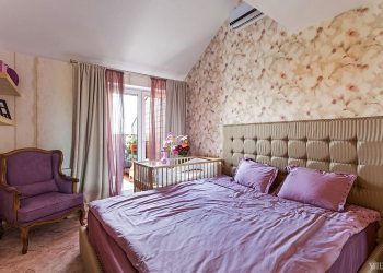 Kétgyermekes család 130nm-es kétszintes, teraszos  lakása vidám és friss dekorációval