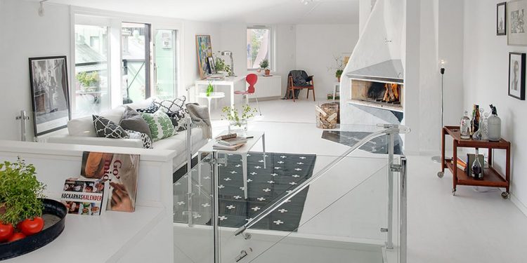Fehér enteriőrök idilli hangulattal - a skandináv lakberendezés szép példája egy 132nm-es lakásban