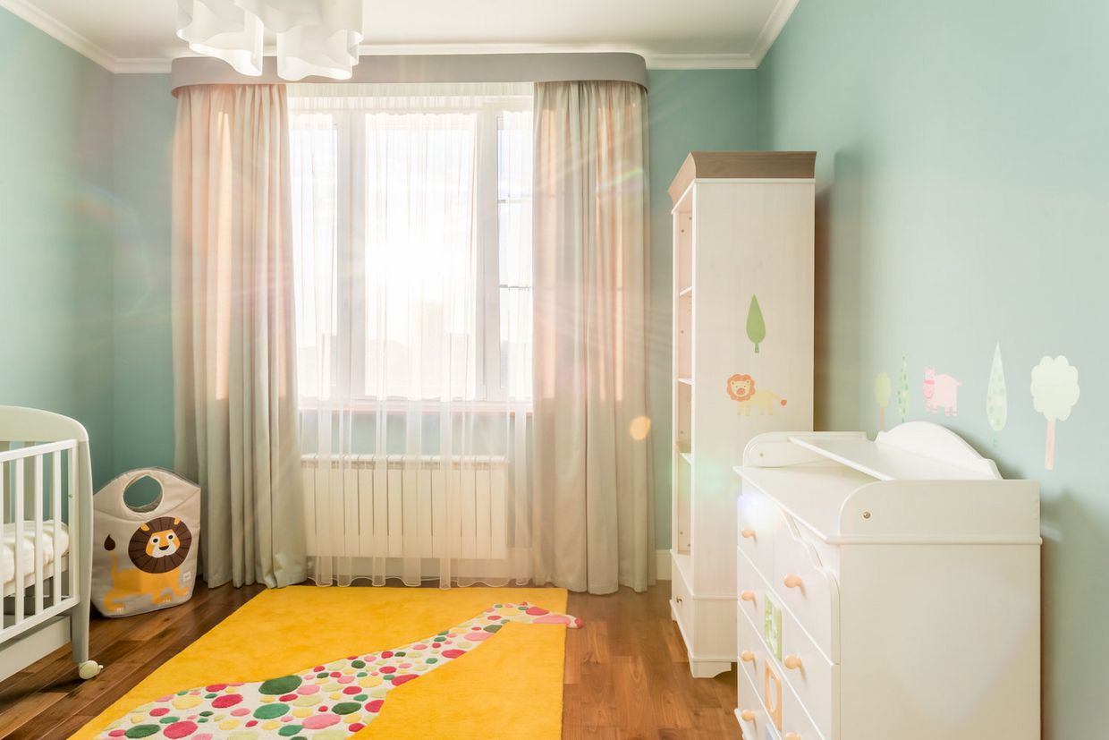 Üde, természetes, otthonos és modern - család négyszobás lakása bézs alappal, színekkel, szép burkolatokkal Üde, természetes, otthonos és modern - család négyszobás lakása bézs alappal, színekkel, szép burkolatokkal