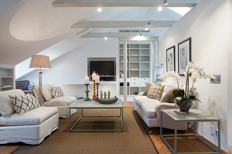 Elegáns, modern, tágas tetőtéri lakás