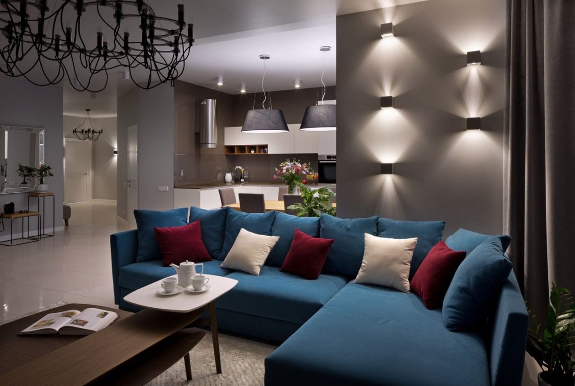 Négyszobás lakás kék, barna, szürke, bézs, lila színekkel - letisztult, funkcionális, modern terek