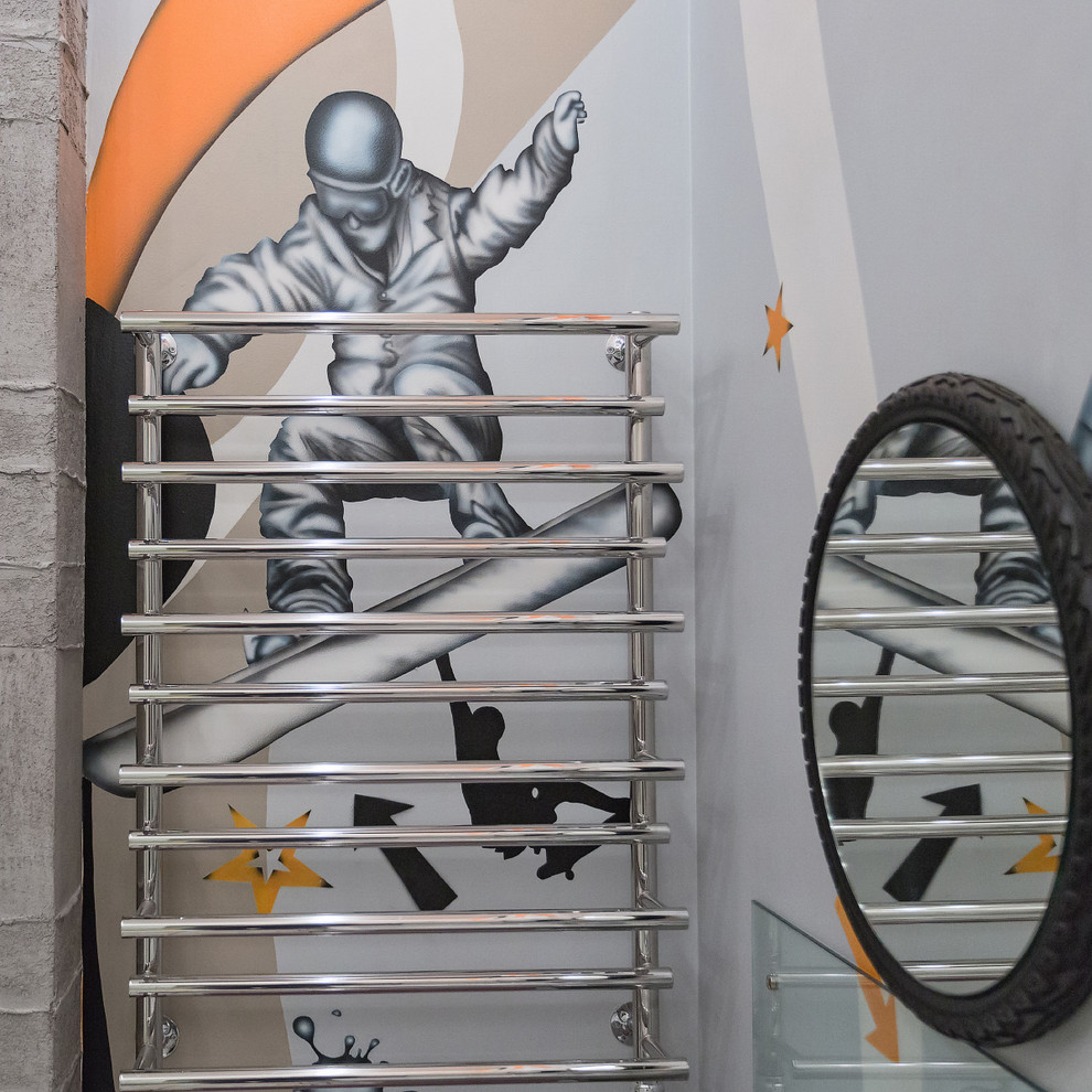 A hét lakása: látványos kétszintes otthon - smaragdzöld konyha és falak, élénk színek, játszó- és gyerekszoba Látványos kétszintes otthon - smaragdzöld konyha és falak, élénk színek, játszó- és gyerekszoba