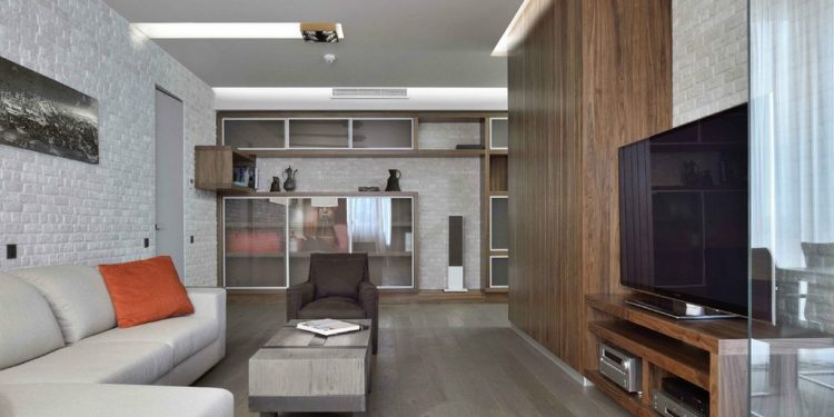 Üvegfal, szép felületek, minőségi anyagok remek világítás - modern lakás