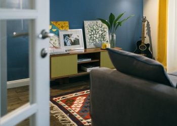 Kétszobás 50m2-es lakás berendezése - stílusos egyszerűség, világos, átláthatóbb terek