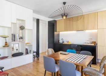 Teljes bútorozás IKEA konyhabútor elemekkel kreatívan egy 50m2-es lakásban - 4 funkció: előszoba, nappali, konyha- és gyerekszoba bútor