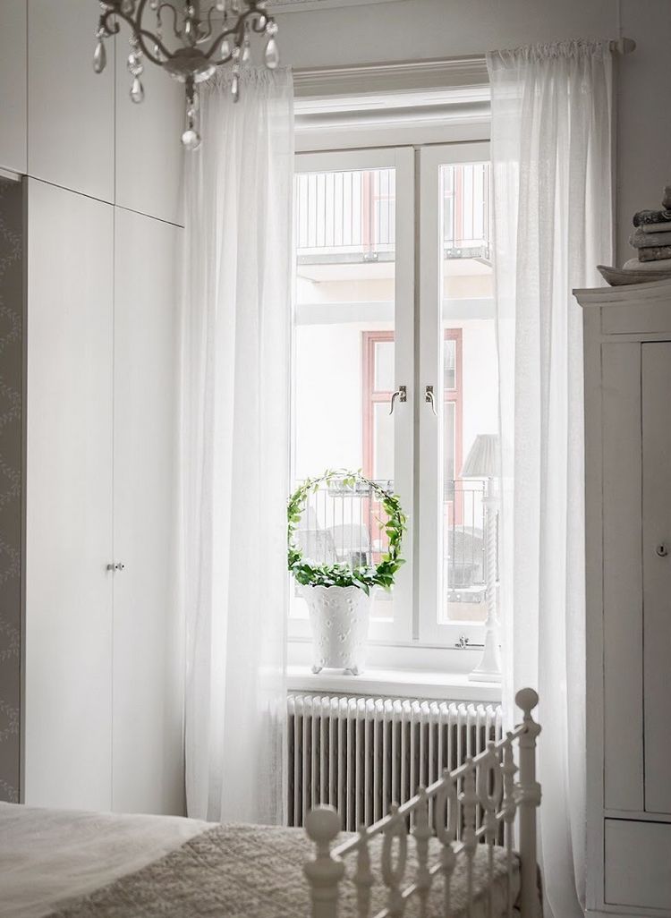 Különleges, szép, nőies 50m2-es lakás teljesen fehérbe és semleges színekbe öltöztetve - régies elemek elegánsan tálalva Különleges, szép, nőies 50m2-es lakás teljesen fehérbe és semleges színekbe öltöztetve - régies elemek elegánsan tálalva