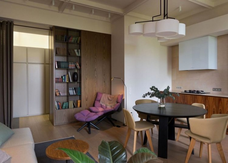 50m2-es, kétszobás lakás elegáns lakberendezéssel, természetes színárnyalatokkal