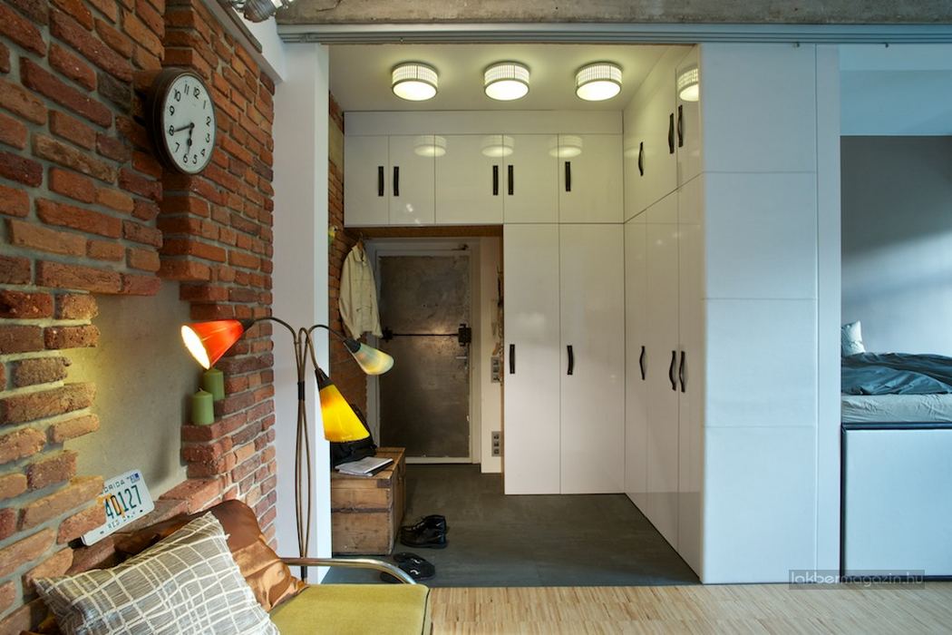 Kis lakás kreatívan saját ötletekkel és munkával - nyitott és egyedi 50nm-es otthon