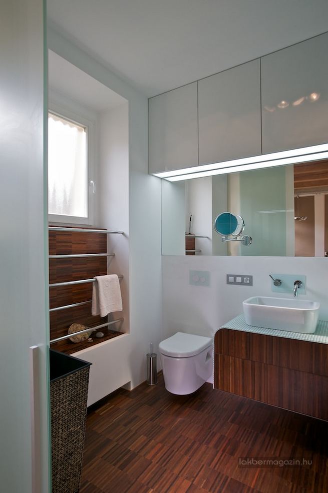 Kis lakás kreatívan saját ötletekkel és munkával - nyitott és egyedi 50nm-es otthon