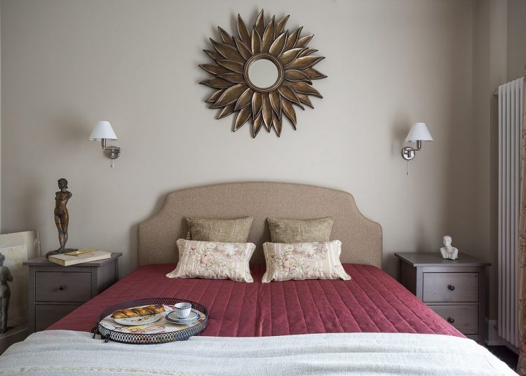 57m2-es, kétszobás lakás, barátságos, klasszikus stílusban berendezve, világos bézs falakkal