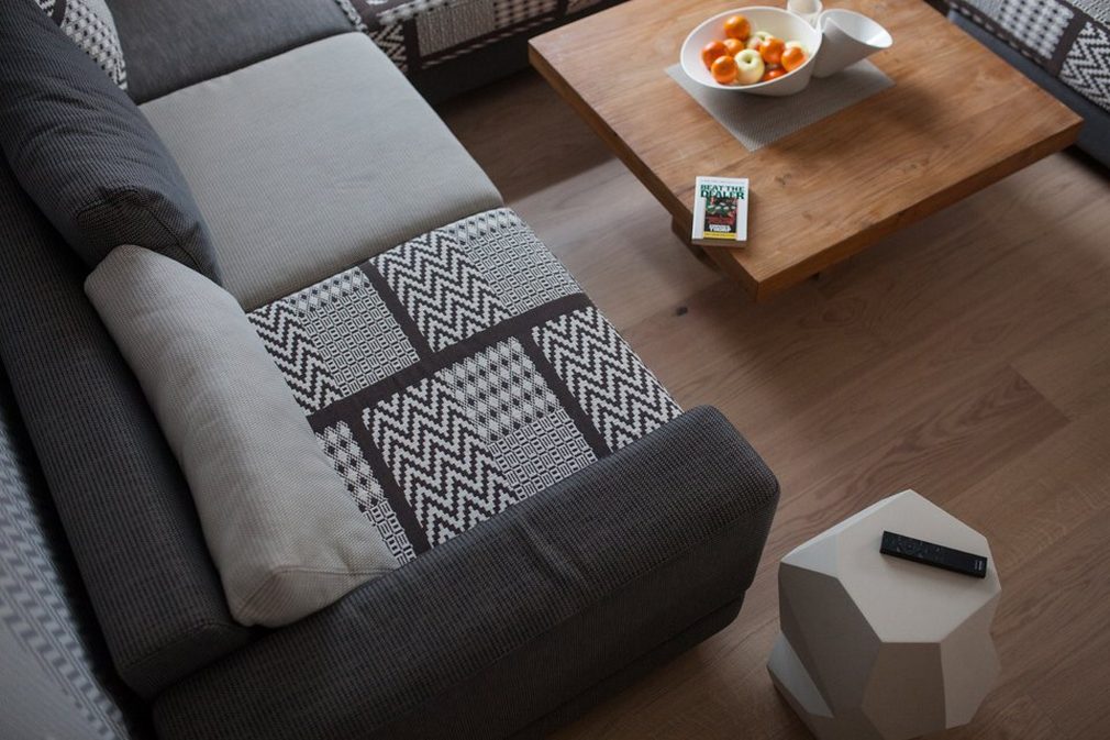 Egy fiatal férfi egyedien, nyitottan berendezett egyszobás, 58m2-es lakása Egy fiatal férfi egyedien, nyitottan berendezett egyszobás, 58m2-es lakása