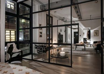 58m2-en tökéletesen felépített New York-i ipari, raktár, loft hangulat - egyedi és férfias lakás - tégla, beton, üveg, természetes anyagok