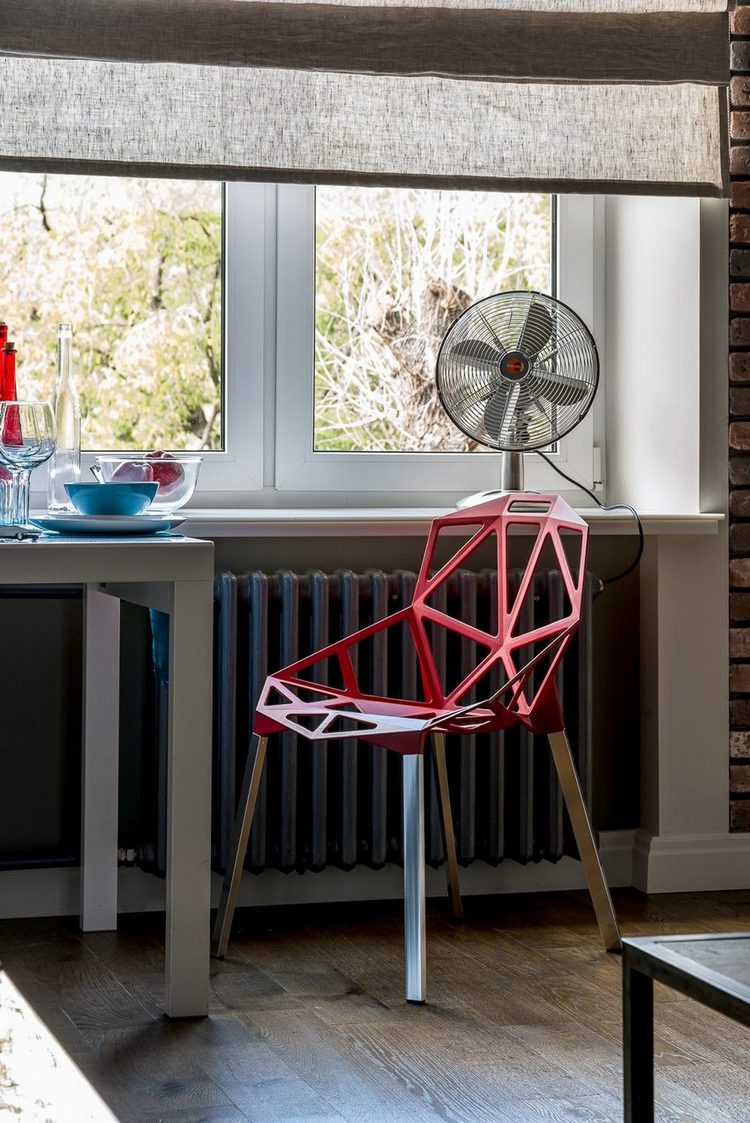 Fiatal család modern, 60m2-es lakása gyerekszobával - képregény ihlette dekorációval